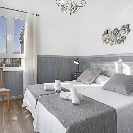 Holiday home Golondrinas - B *