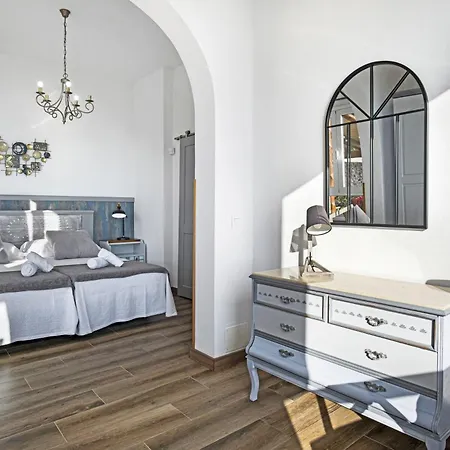 Holiday home Golondrinas - B Jedey